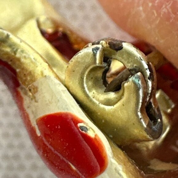 Vintage Enameled Dachshund Dog Pin Brooch 1.25" Gold-Tone Red & Black Accent - Picture 5 of 7